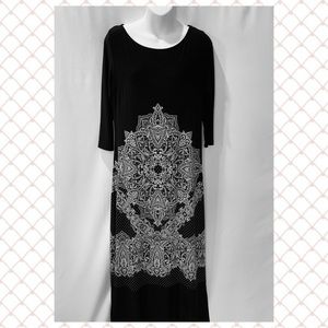 Nice Options Black & White Maxi Dress Sz S